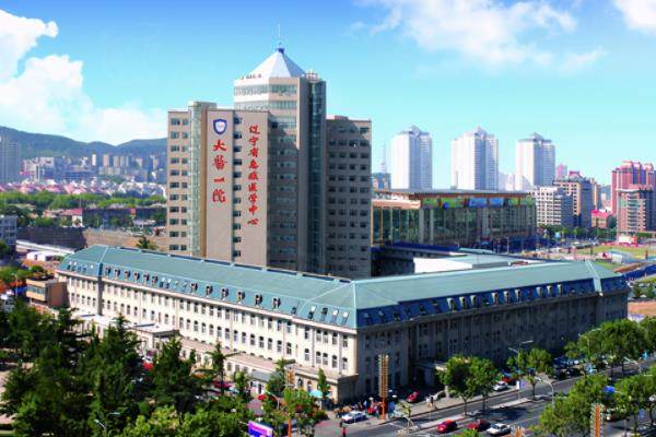 大連醫(yī)科大學附屬第一醫(yī)院眼科價格表：近視手術8800起/白內(nèi)障4200起