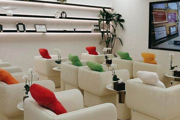 武漢藝星醫(yī)療美容門診部候診區(qū)