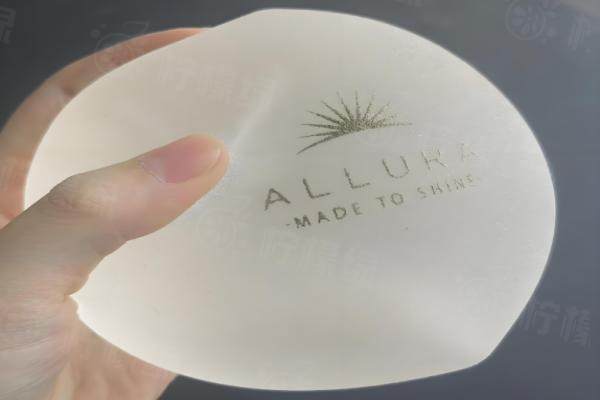 傲諾拉閃耀和星熠哪個(gè)更貴？星熠貴在哪？材質(zhì)+凸度區(qū)別