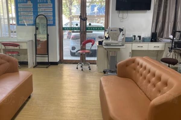 鞍山博愛(ài)眼科醫(yī)院價(jià)格表www.sanboo.cn