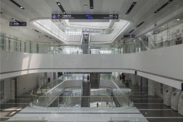 蘇州大學(xué)附屬第一醫(yī)院眼科近視眼手術(shù)收費標(biāo)準(zhǔn)www.sanboo.cn