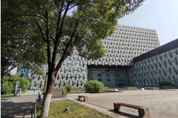 南京鼓樓醫(yī)院眼科價格表www.sanboo.cn