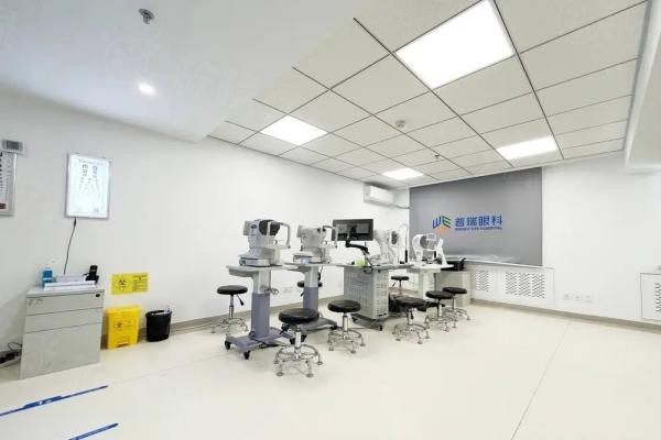 哈爾濱普瑞眼科醫(yī)院近視手術(shù)價(jià)格表www.sanboo.cn20240306590598.jpg