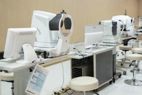 深圳悅瞳眼科醫(yī)院價(jià)格表www.sanboo.cn