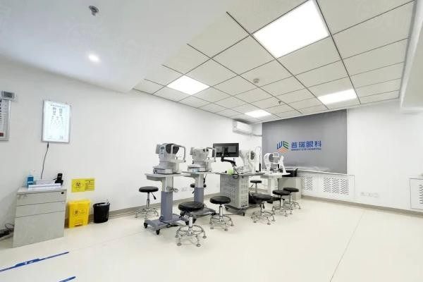 哈爾濱普瑞眼科醫(yī)院www.sanboo.cn20240318831617.jpg