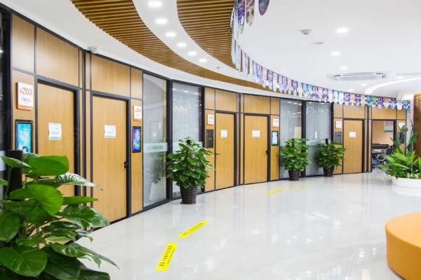 福州亮睛眼科醫(yī)院地址www.sanboo.cn