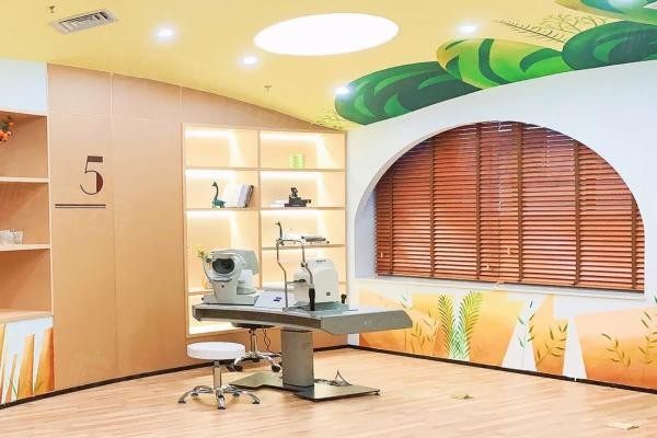 福州亮睛眼科醫(yī)院設(shè)備www.sanboo.cn