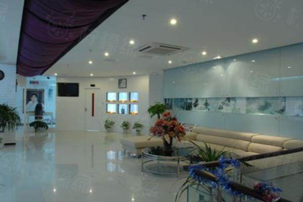 海南曙光夢(mèng)妮幻醫(yī)療美容門診部www.sanboo.cn